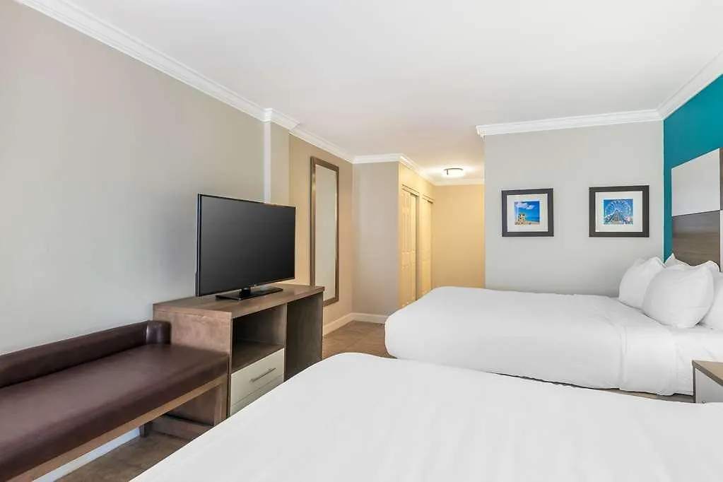 Comfort Inn & Suites Daytona Beach Oceanfront 3*,  USA