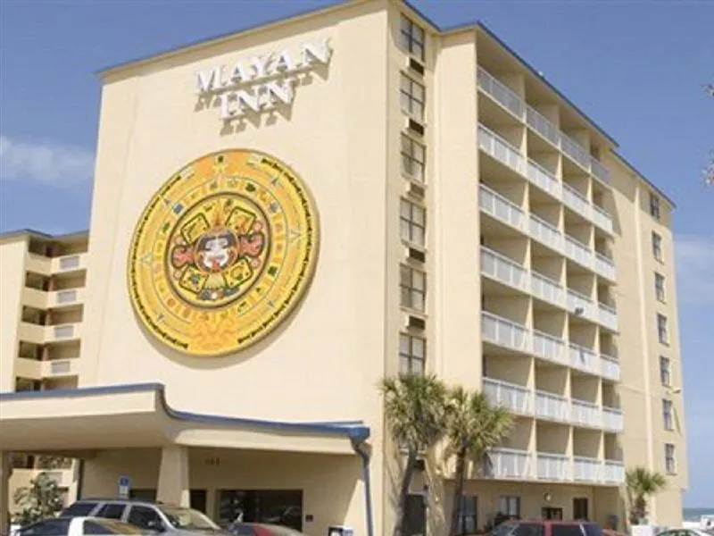 Comfort Inn & Suites Daytona Beach Oceanfront 3*,
