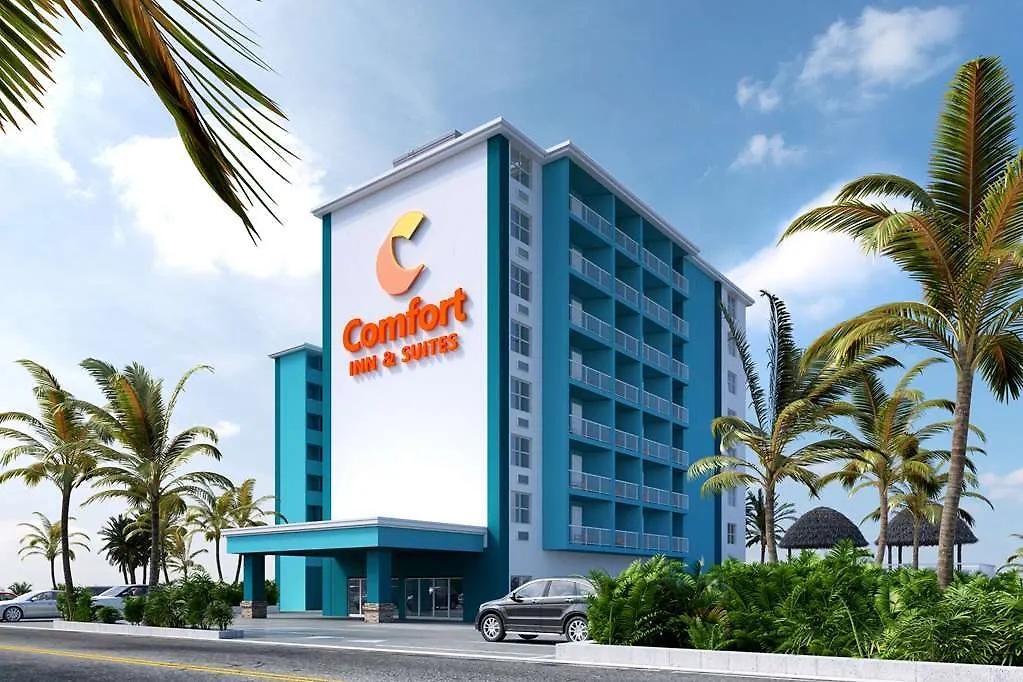 Comfort Inn & Suites Daytona Beach Oceanfront 3*,